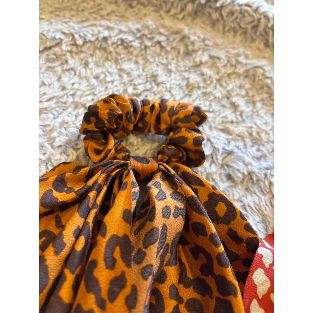 Leopard Scarf Scrunchies Women OS Brown‎ Red Excellent 2 Pack Animal